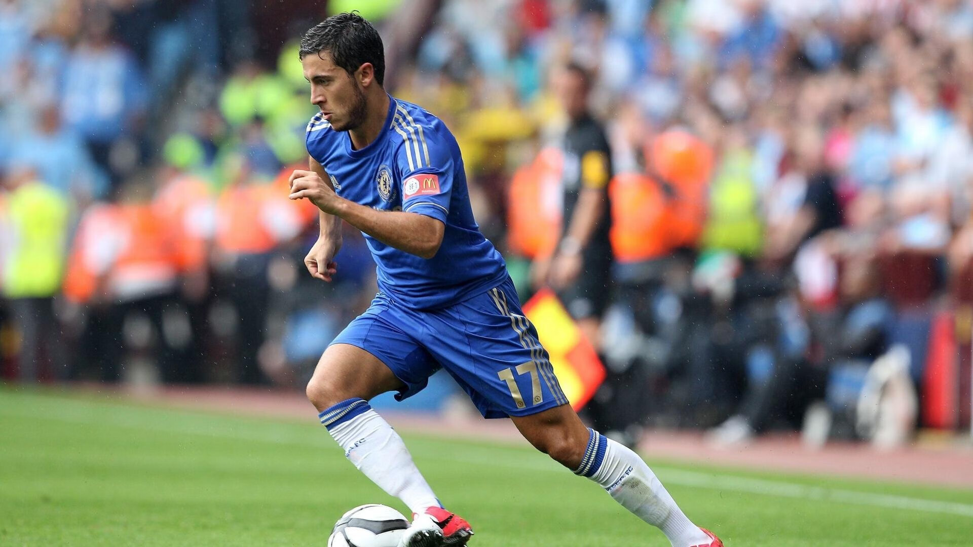 切尔西教练组寻求战术多样化突破,切尔西主教练简介